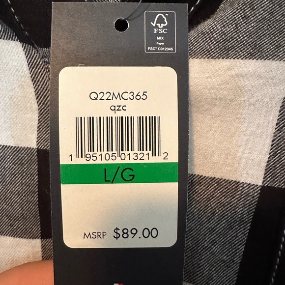 Black and white plaid Tommy Hilfiger 3/4 sleeve shirt. New with tags size large - Picture 3 of 7